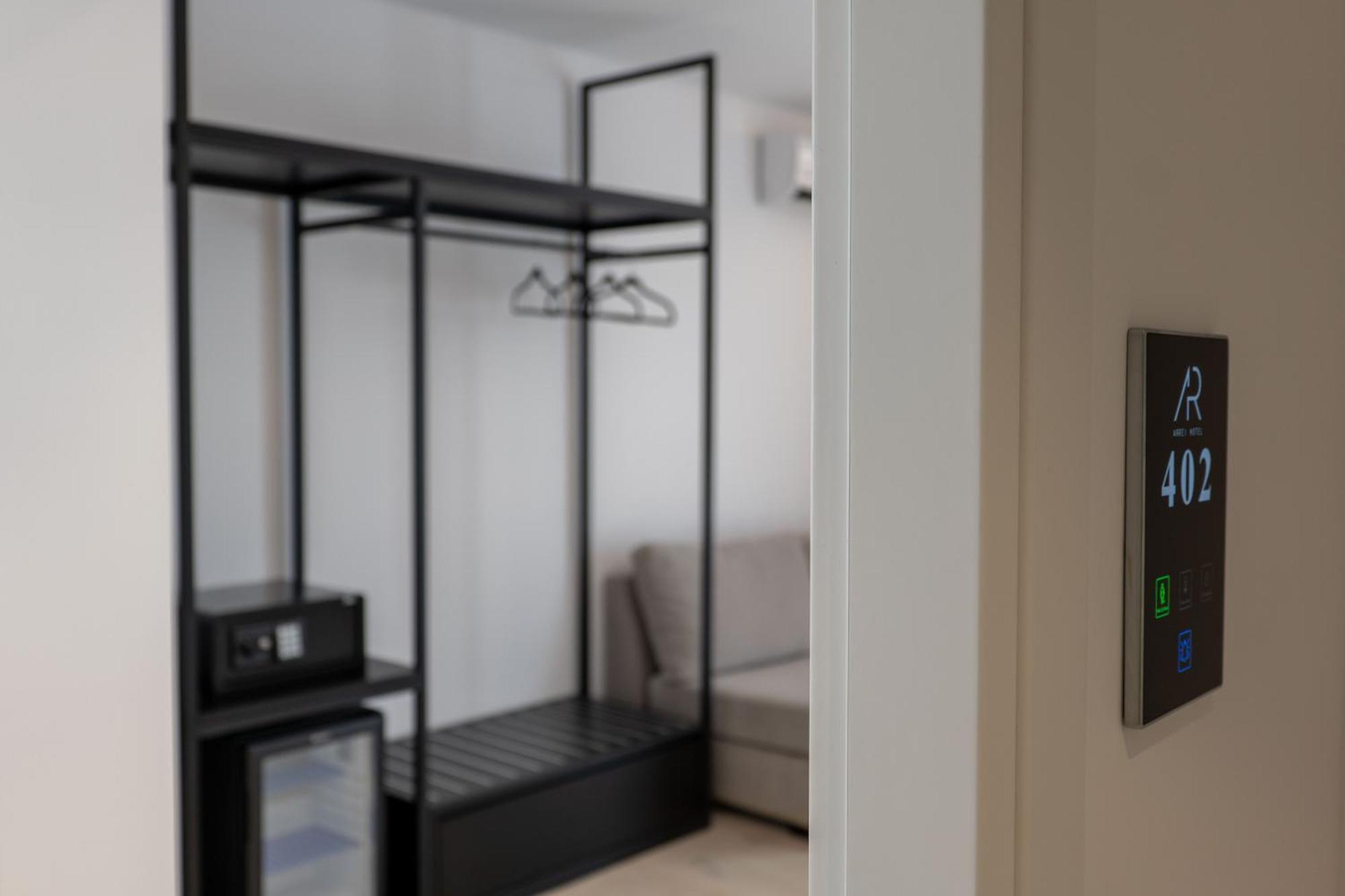 Arrei Hotel Sarandë エクステリア 写真